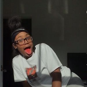 Meet your Posher, Mckenzie